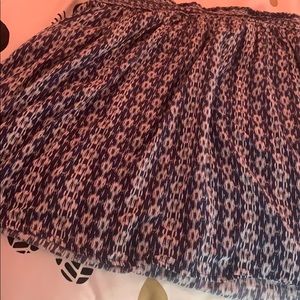 Blue skirt w/ pattern